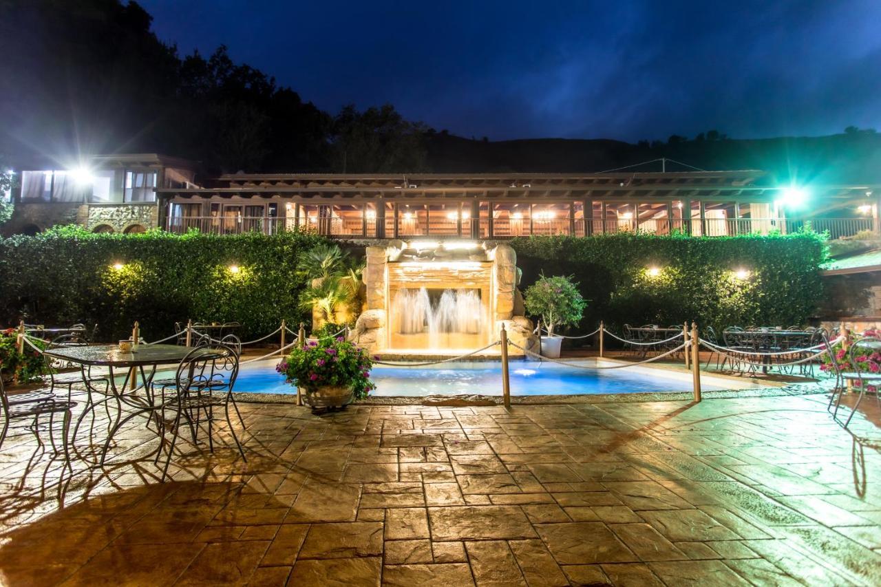 B & B Le Casette Sull'Albero Di Villa Alba Месина Екстериор снимка