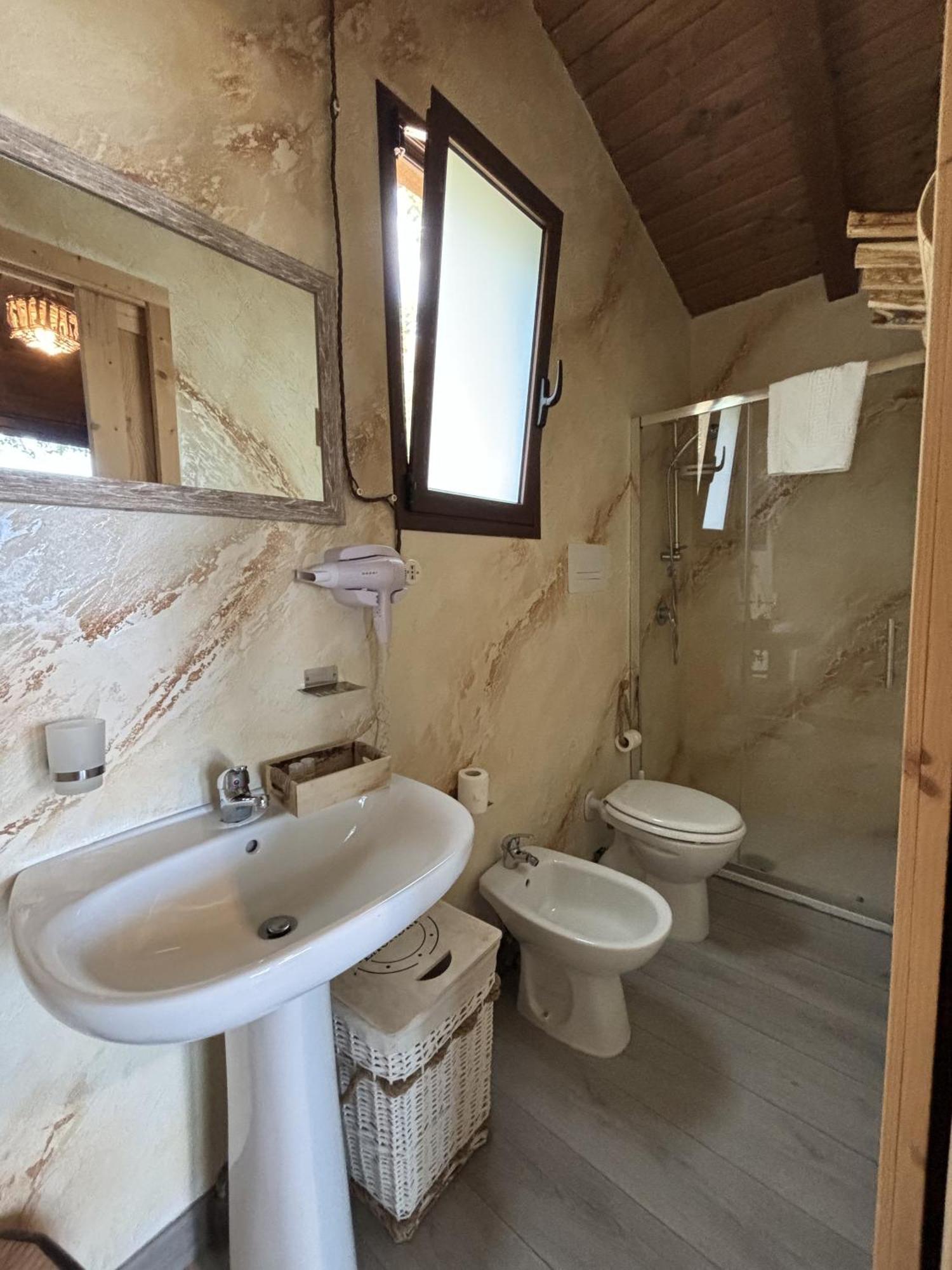 B & B Le Casette Sull'Albero Di Villa Alba Месина Екстериор снимка